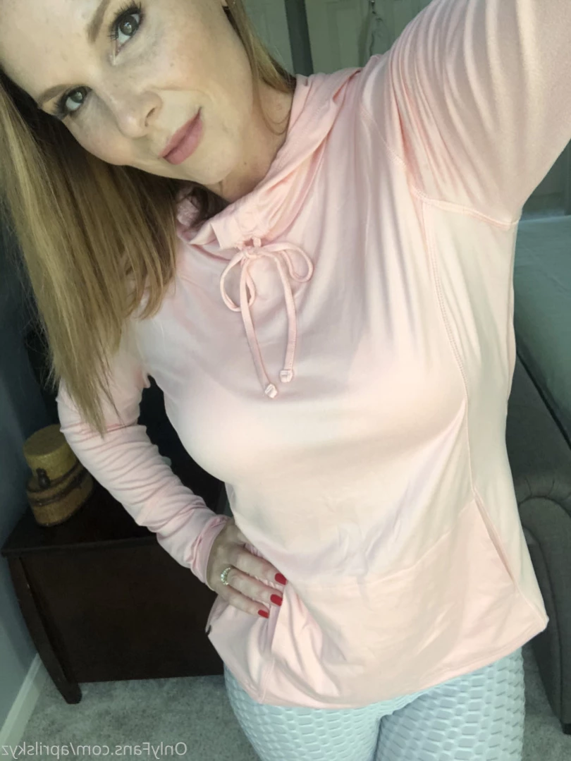 aprilskyz Onlyfans leaked photo 13063990 on Hotleaks.tv