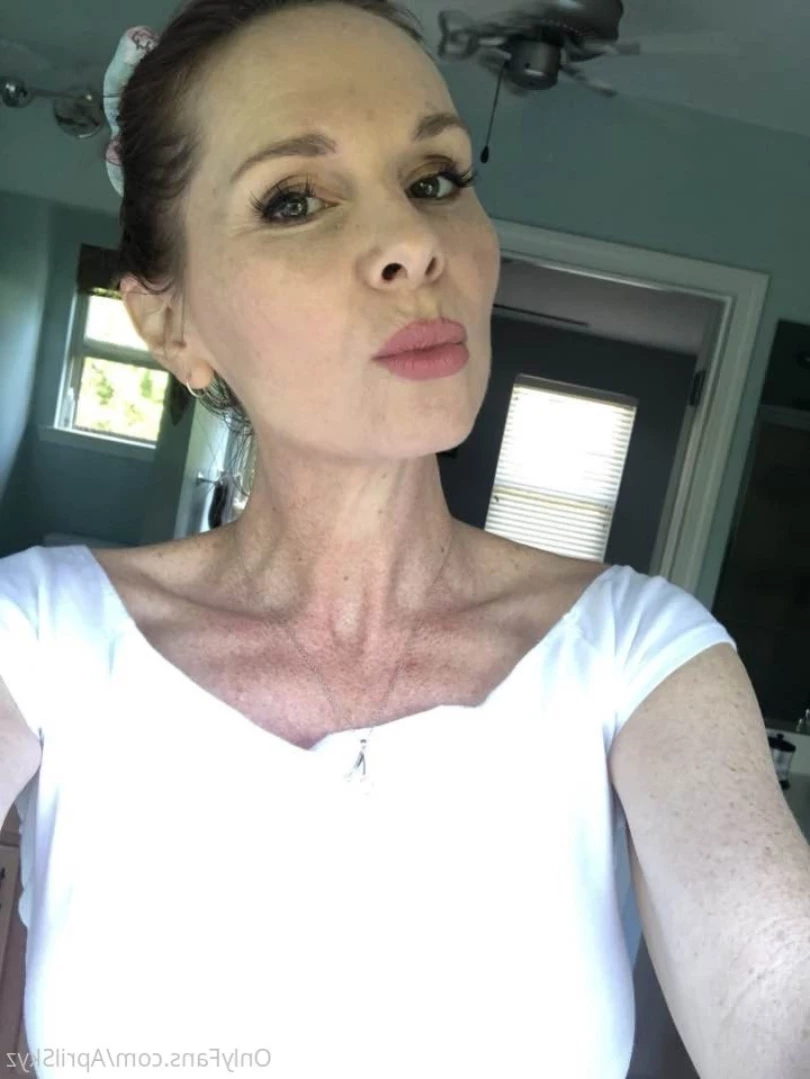 aprilskyz Onlyfans leaked photo 13065178 on Hotleaks.tv