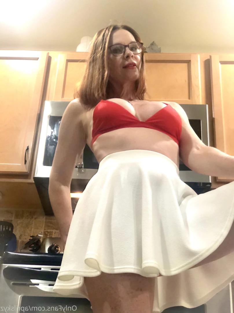 aprilskyz Onlyfans leaked photo 15461244 on Hotleaks.tv