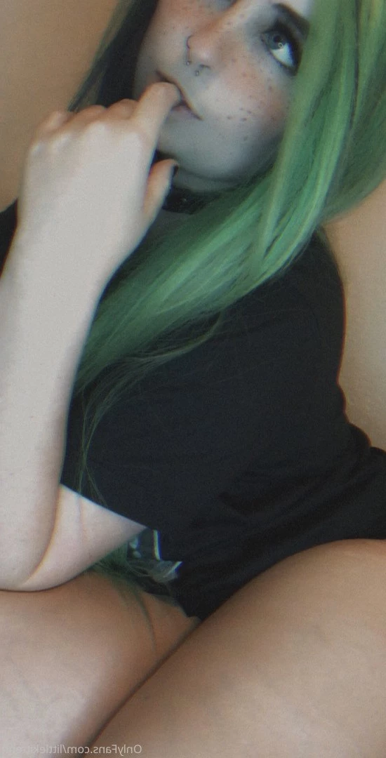 𝔅𝔞𝔟𝔶𝔤𝔦𝔯𝔩 | 𝔱𝔬𝔭 1.5% [ littlekittenn ] Onlyfans leaked photo 3976868 on Hotleaks.tv