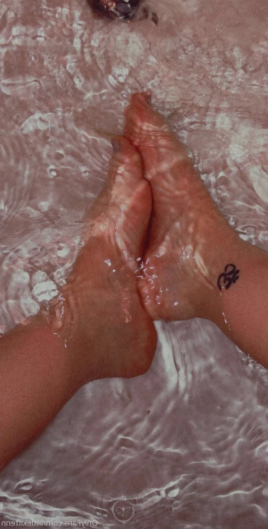 𝔅𝔞𝔟𝔶𝔤𝔦𝔯𝔩 | 𝔱𝔬𝔭 1.5% [ littlekittenn ] Onlyfans leaked photo 3984287 on Hotleaks.tv