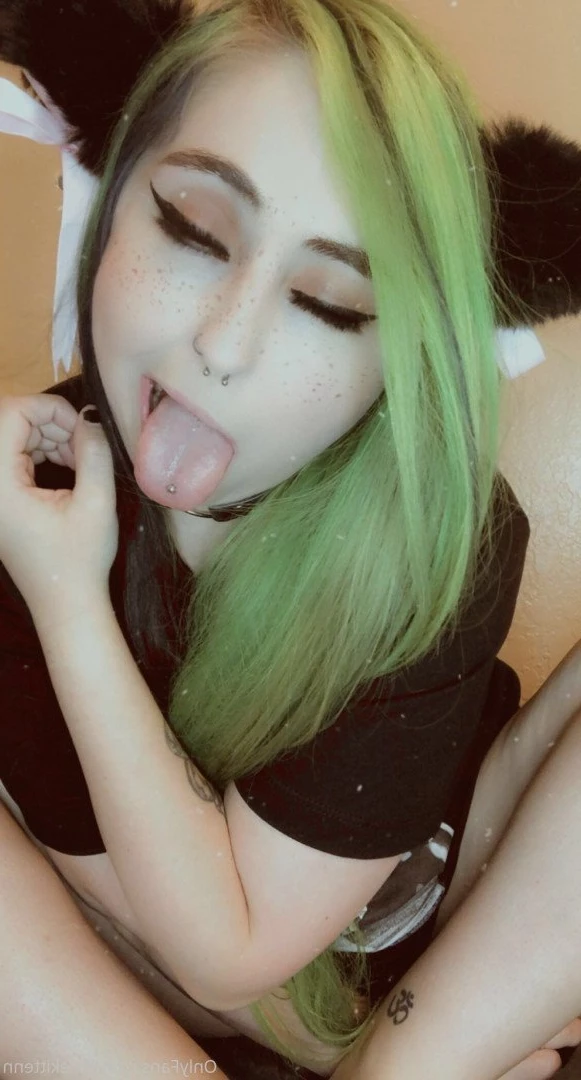𝔅𝔞𝔟𝔶𝔤𝔦𝔯𝔩 | 𝔱𝔬𝔭 1.5% [ littlekittenn ] Onlyfans leaked photo 3989824 on Hotleaks.tv