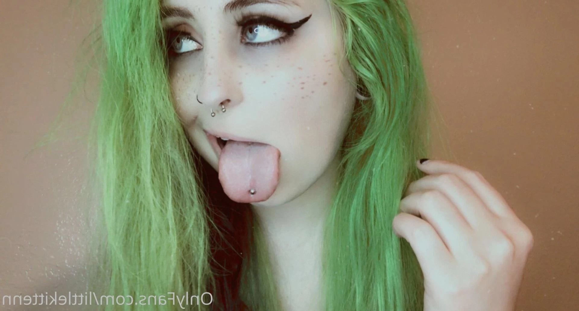 𝔅𝔞𝔟𝔶𝔤𝔦𝔯𝔩 | 𝔱𝔬𝔭 1.5% [ littlekittenn ] Onlyfans leaked photo 3993332 on Hotleaks.tv