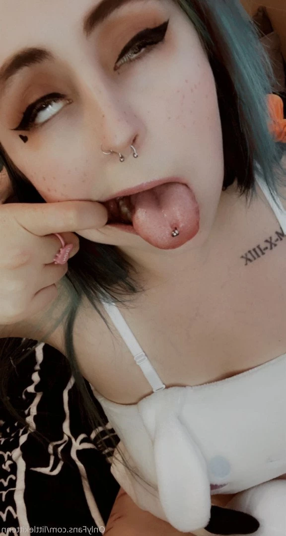 𝔅𝔞𝔟𝔶𝔤𝔦𝔯𝔩 | 𝔱𝔬𝔭 1.5% [ littlekittenn ] Onlyfans leaked photo 3995978 on Hotleaks.tv
