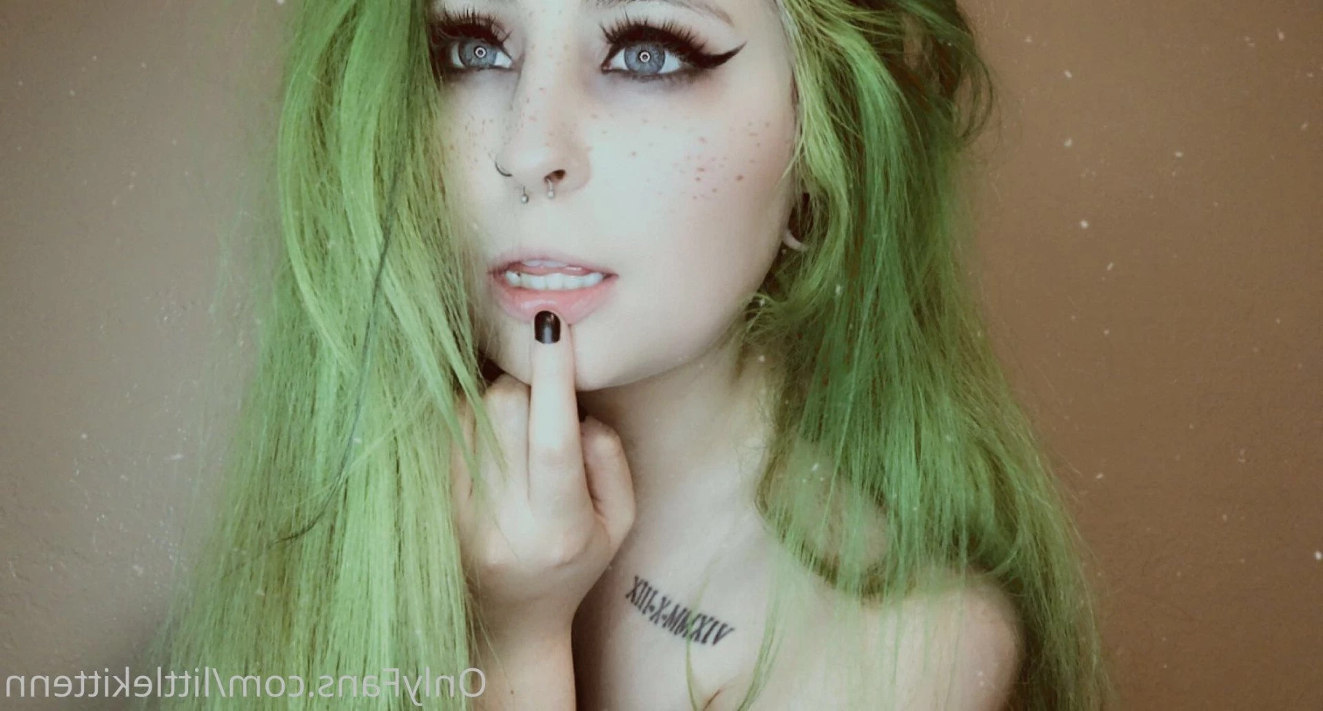 𝔅𝔞𝔟𝔶𝔤𝔦𝔯𝔩 | 𝔱𝔬𝔭 1.5% [ littlekittenn ] Onlyfans leaked photo 3996822 on Hotleaks.tv