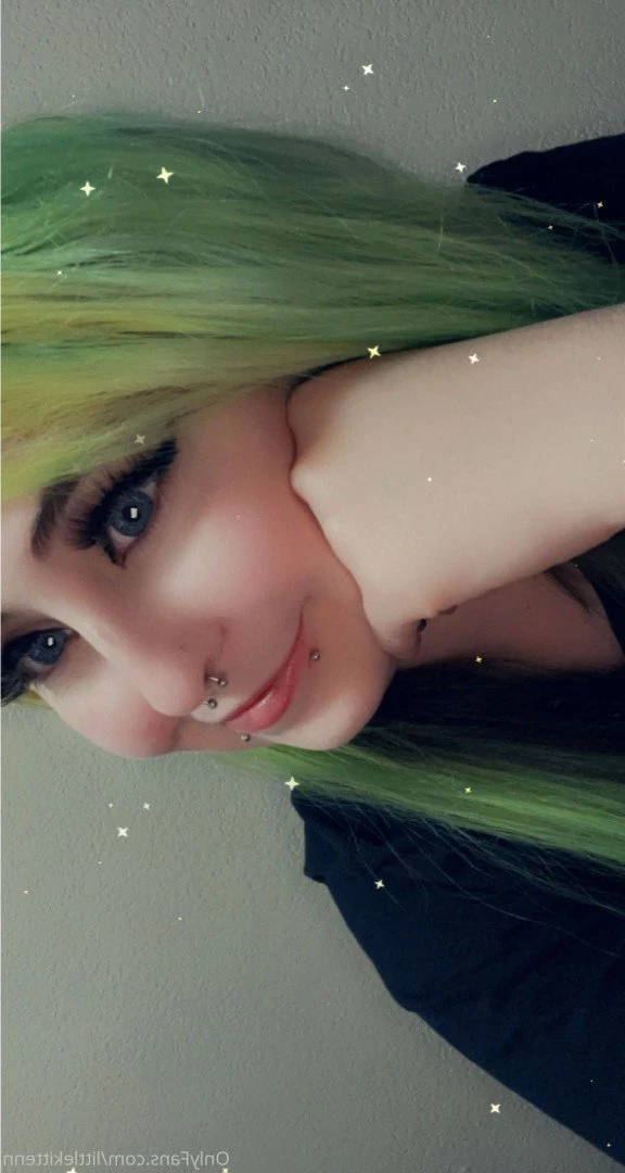 𝔅𝔞𝔟𝔶𝔤𝔦𝔯𝔩 | 𝔱𝔬𝔭 1.5% [ littlekittenn ] Onlyfans leaked photo 3997989 on Hotleaks.tv