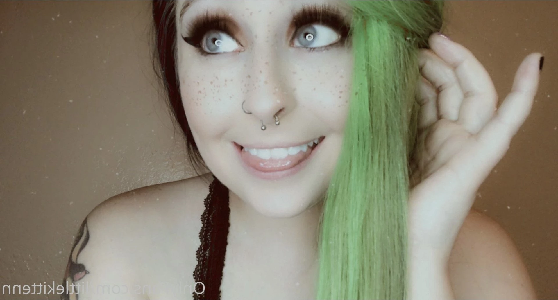 𝔅𝔞𝔟𝔶𝔤𝔦𝔯𝔩 | 𝔱𝔬𝔭 1.5% [ littlekittenn ] Onlyfans leaked photo 3998347 on Hotleaks.tv