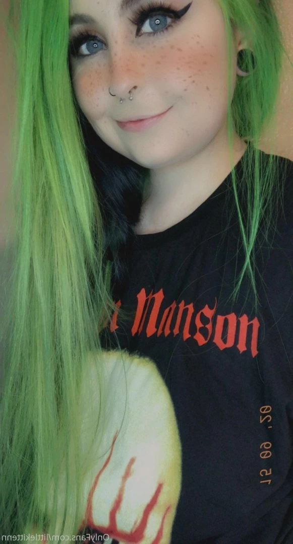 𝔅𝔞𝔟𝔶𝔤𝔦𝔯𝔩 | 𝔱𝔬𝔭 1.5% [ littlekittenn ] Onlyfans leaked photo 4003267 on Hotleaks.tv