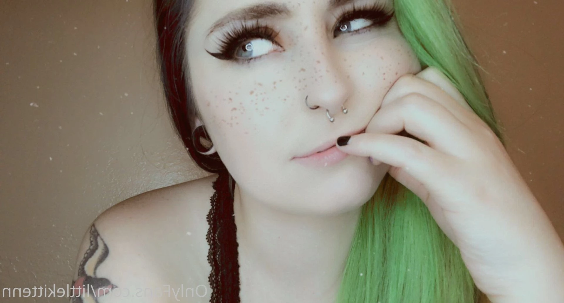 𝔅𝔞𝔟𝔶𝔤𝔦𝔯𝔩 | 𝔱𝔬𝔭 1.5% [ littlekittenn ] Onlyfans leaked photo 4008918 on Hotleaks.tv