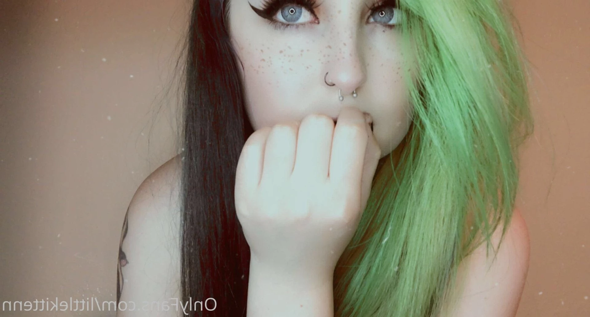𝔅𝔞𝔟𝔶𝔤𝔦𝔯𝔩 | 𝔱𝔬𝔭 1.5% [ littlekittenn ] Onlyfans leaked photo 4010708 on Hotleaks.tv