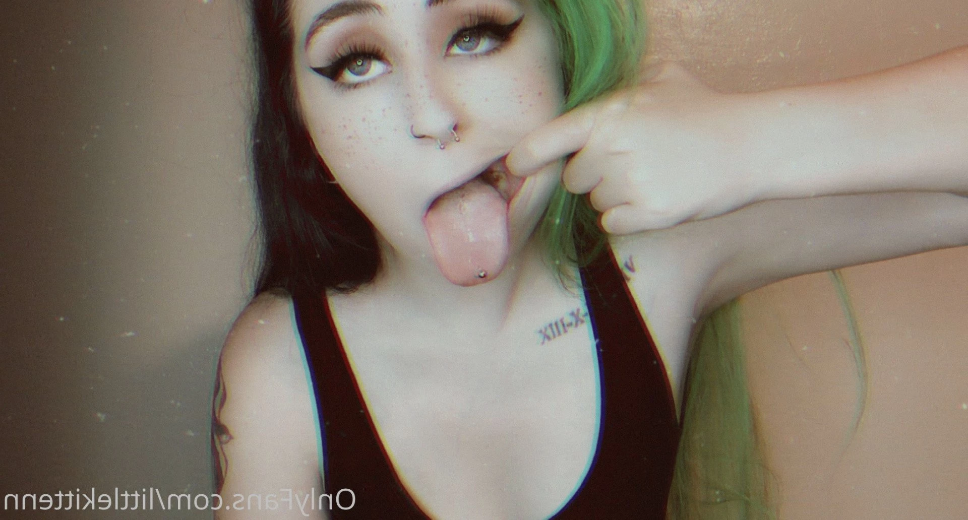 𝔅𝔞𝔟𝔶𝔤𝔦𝔯𝔩 | 𝔱𝔬𝔭 1.5% [ littlekittenn ] Onlyfans leaked photo 4019113 on Hotleaks.tv