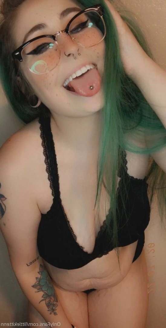 𝔅𝔞𝔟𝔶𝔤𝔦𝔯𝔩 | 𝔱𝔬𝔭 1.5% [ littlekittenn ] Onlyfans leaked photo 4022933 on Hotleaks.tv