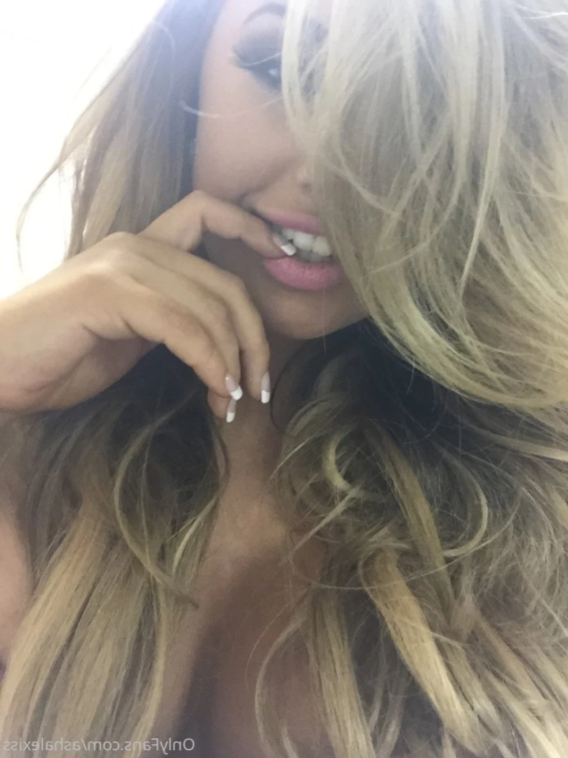 Ashley Alexiss [ ashalexiss ] Onlyfans leaked photo 12294509 on Hotleaks.tv