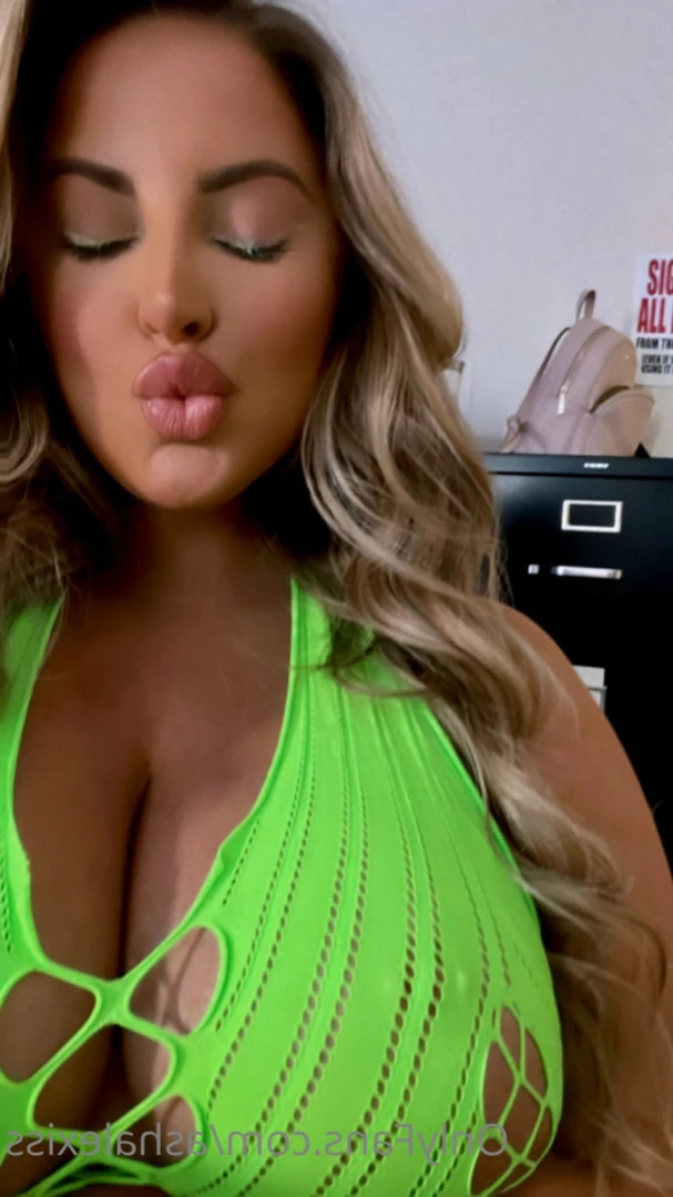 Ashley Alexiss [ ashalexiss ] Onlyfans leaked photo 13545277 on Hotleaks.tv