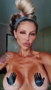 10499333