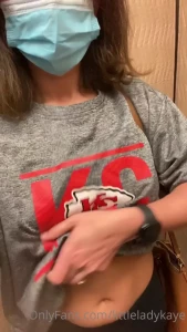 1630494