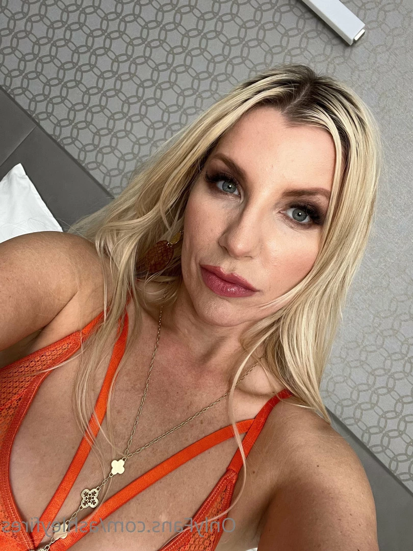 Ashley Fires [ ashleyfires ] Onlyfans leaked photo 8956543 on Hotleaks.tv