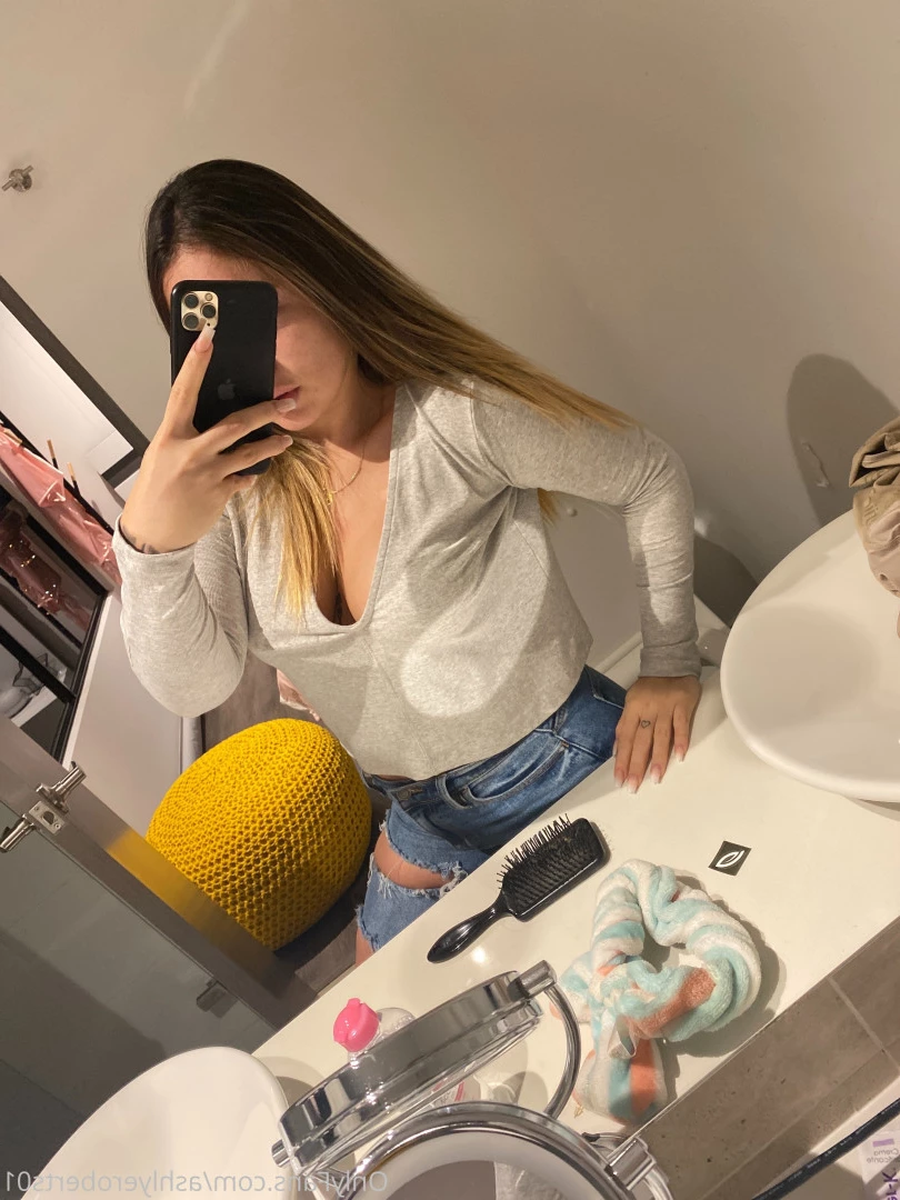 Ashlye Roberts♎️🌎💫 [ ashlyeroberts01 ] Onlyfans leaked photo 8932313 on Hotleaks.tv