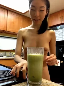 15749519