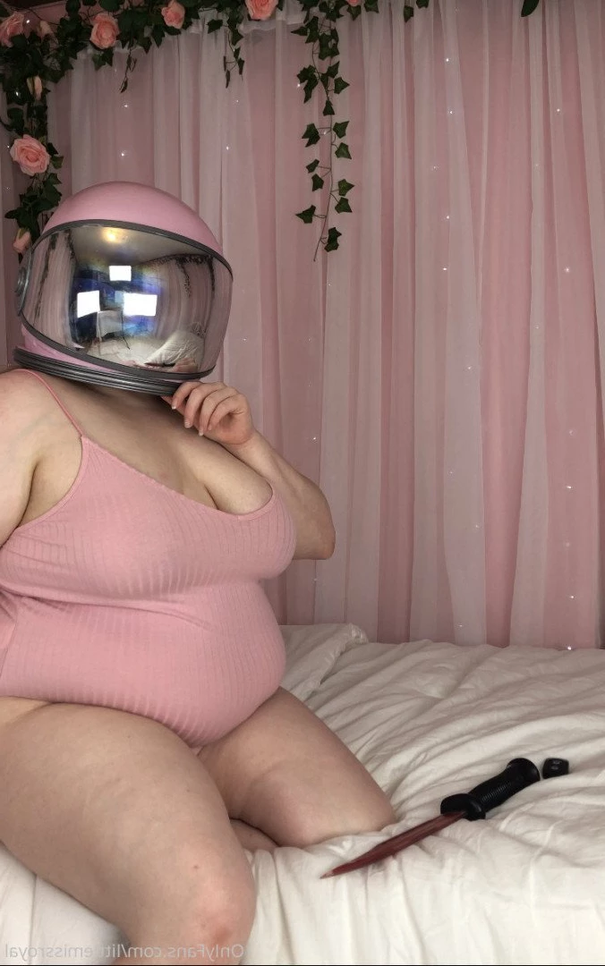  [ littlemissroyal ] Onlyfans leaked photo 4645756 on Hotleaks.tv
