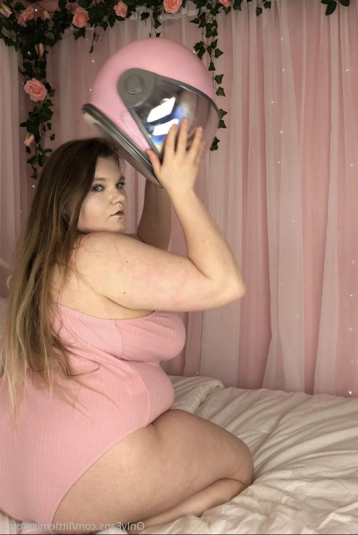  [ littlemissroyal ] Onlyfans leaked photo 4652160 on Hotleaks.tv