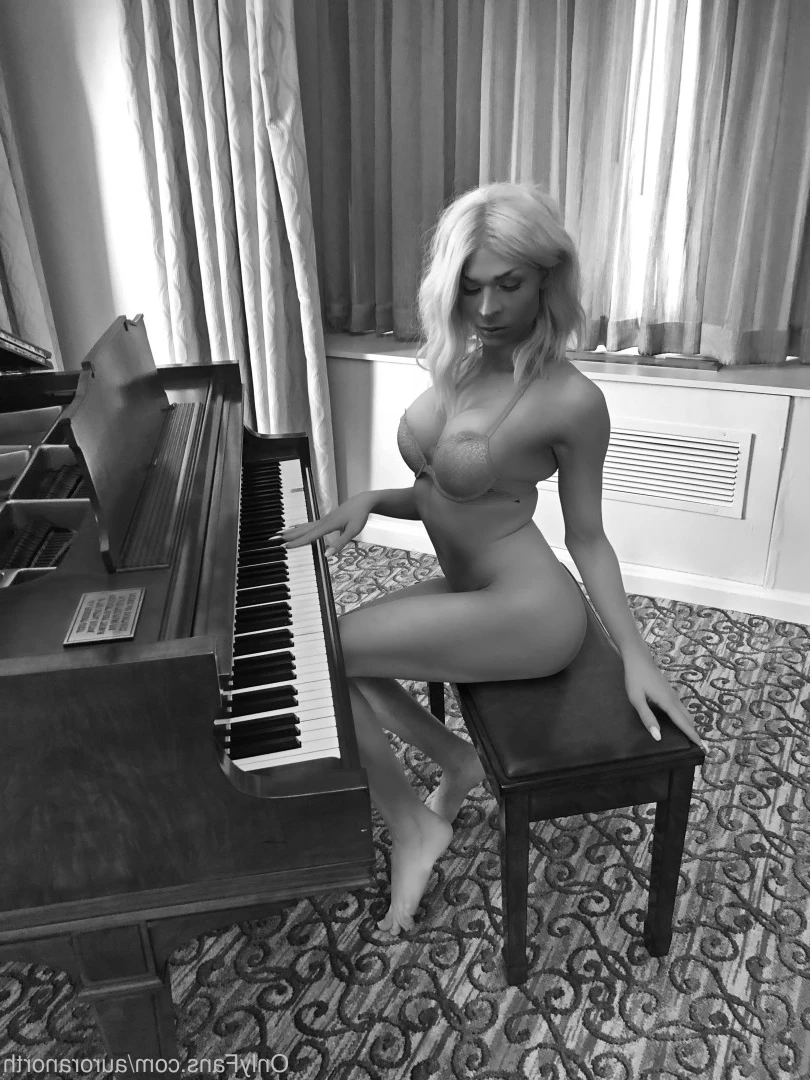 Aurora North [ auroranorth ] Onlyfans leaked photo 9026132 on Hotleaks.tv