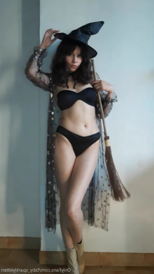avaxofoxx Onlyfans leaked photo 15440665 on Hotleaks.tv