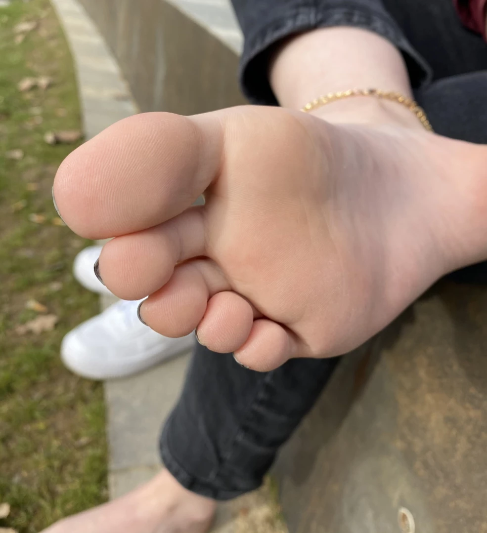 averyysfeet Onlyfans leaked photo 13009700 on Hotleaks.tv