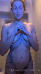 10493426