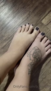 10492619