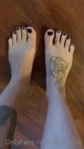 10492660