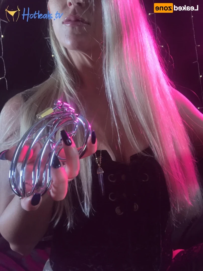 Sorceress Bebe [ b_findom ] Onlyfans leaked photo 14986435 on Hotleaks.tv