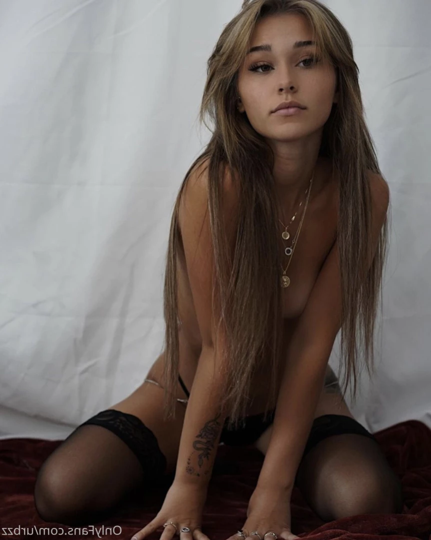 Bella [ babybellllzzzz ] Onlyfans leaked photo 13029671 on Hotleaks.tv