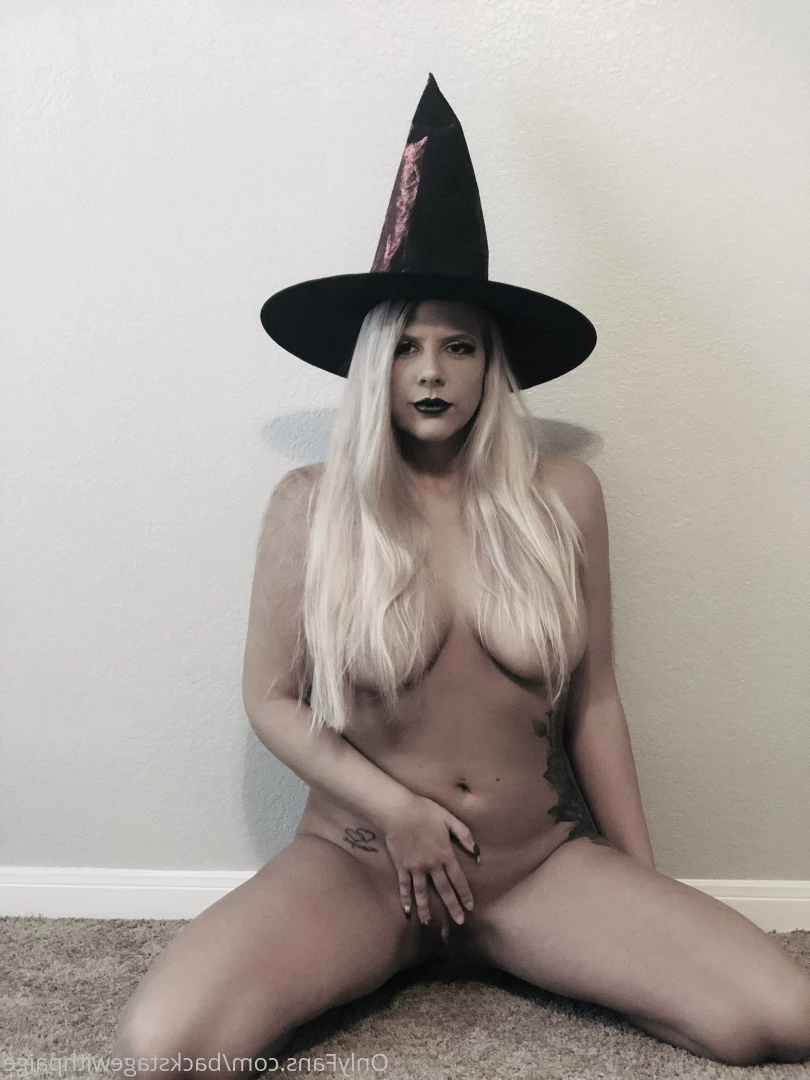 backstagewithpaige Onlyfans leaked photo 10221636 on Hotleaks.tv