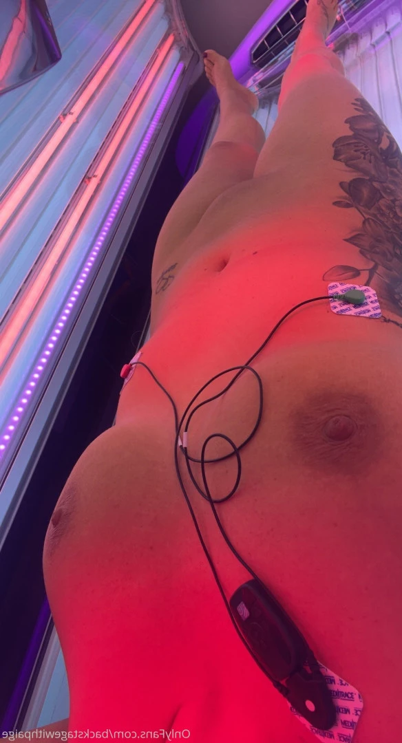 backstagewithpaige Onlyfans leaked photo 10221960 on Hotleaks.tv