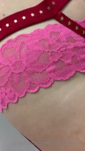 10490725
