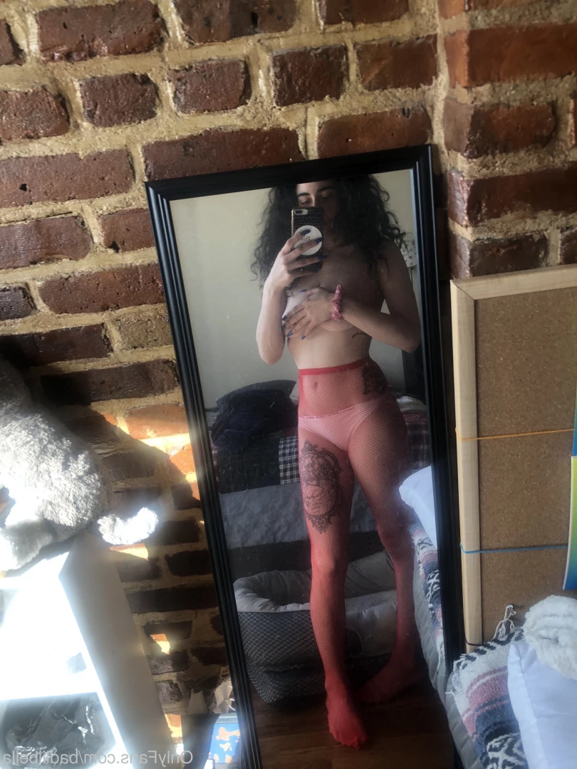 Bad Lil Bella [ badlilbella ] Onlyfans leaked photo 9988720 on Hotleaks.tv