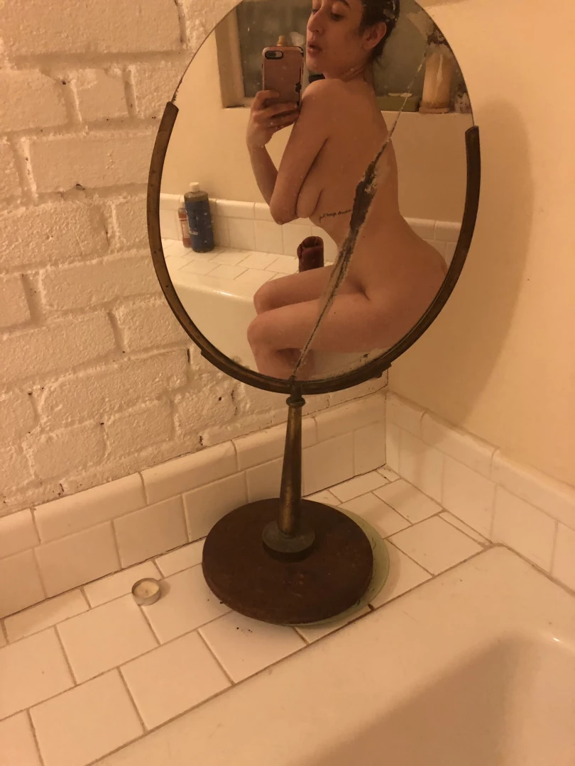 Bad Lil Bella [ badlilbella ] Onlyfans leaked photo 9989665 on Hotleaks.tv