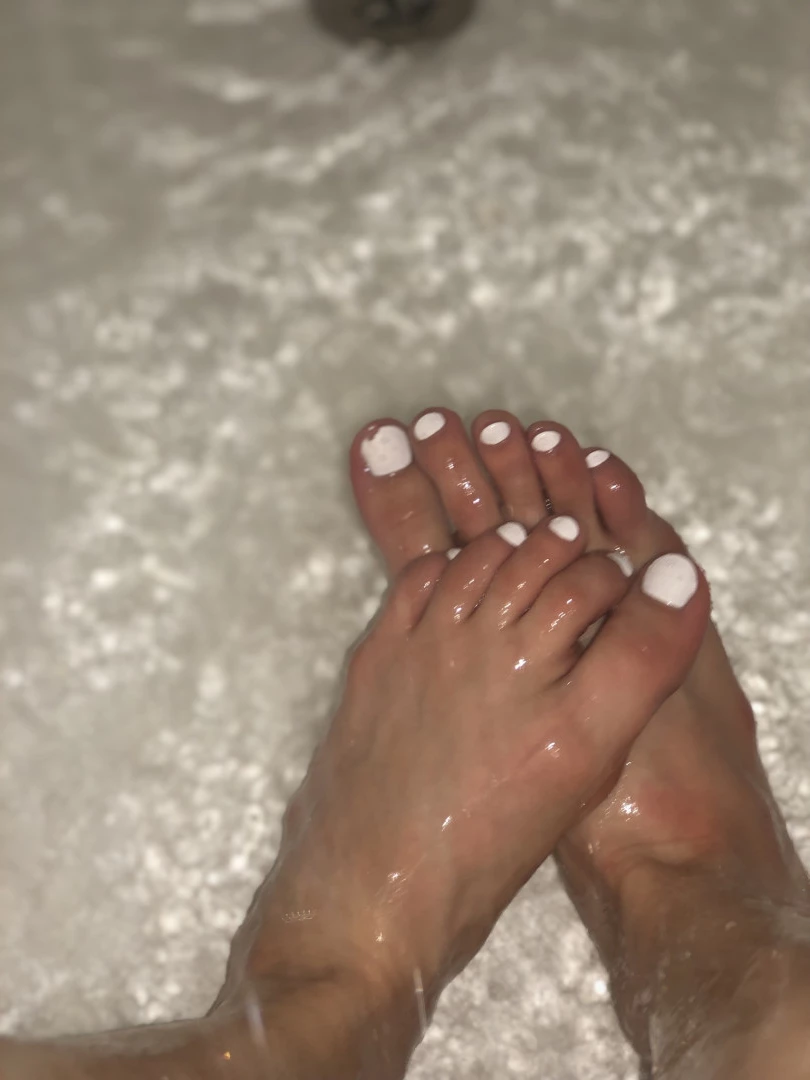 Bad Lil Bella [ badlilbella ] Onlyfans leaked photo 9990347 on Hotleaks.tv