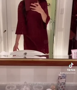 10489956