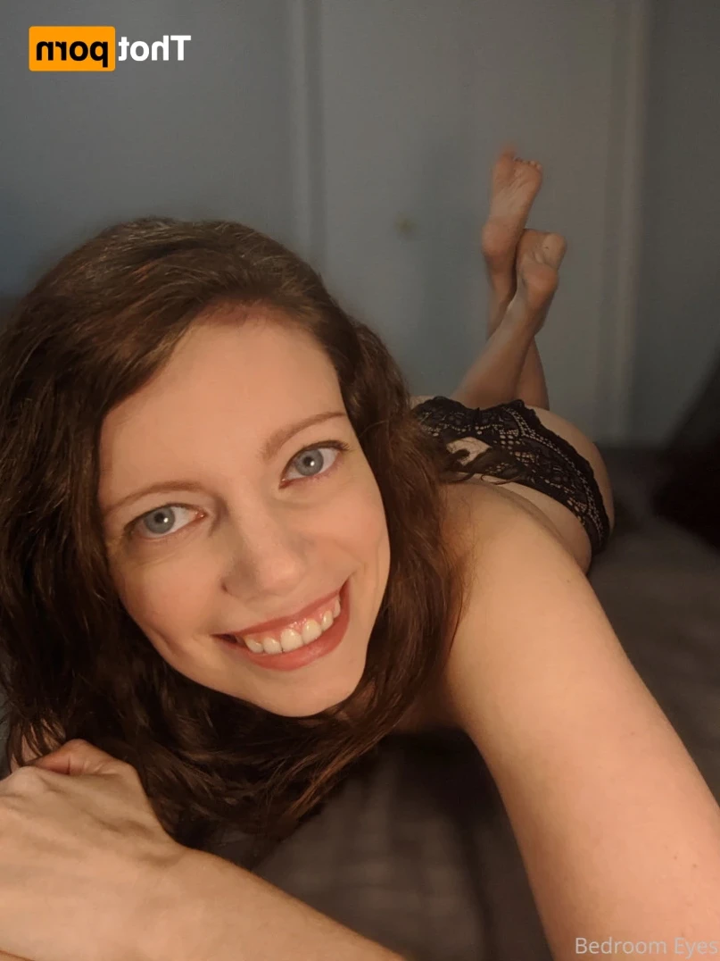 Bedroom Eyes [ bedroom_eyes ] Onlyfans leaked photo 11821198 on Hotleaks.tv
