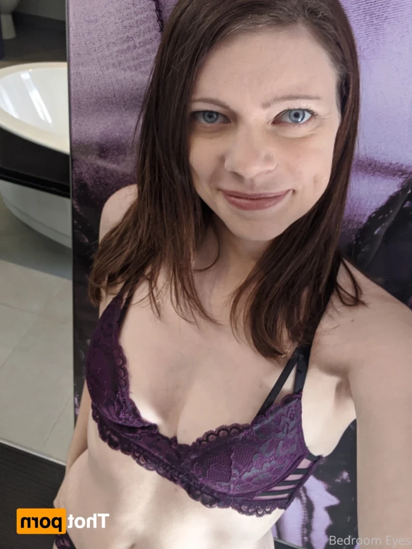 Bedroom Eyes [ bedroom_eyes ] Onlyfans leaked photo 16131024 on Hotleaks.tv