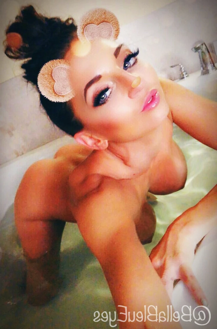 Bellla Bleu [ bellableueyes ] Onlyfans leaked photo 8863844 on Hotleaks.tv
