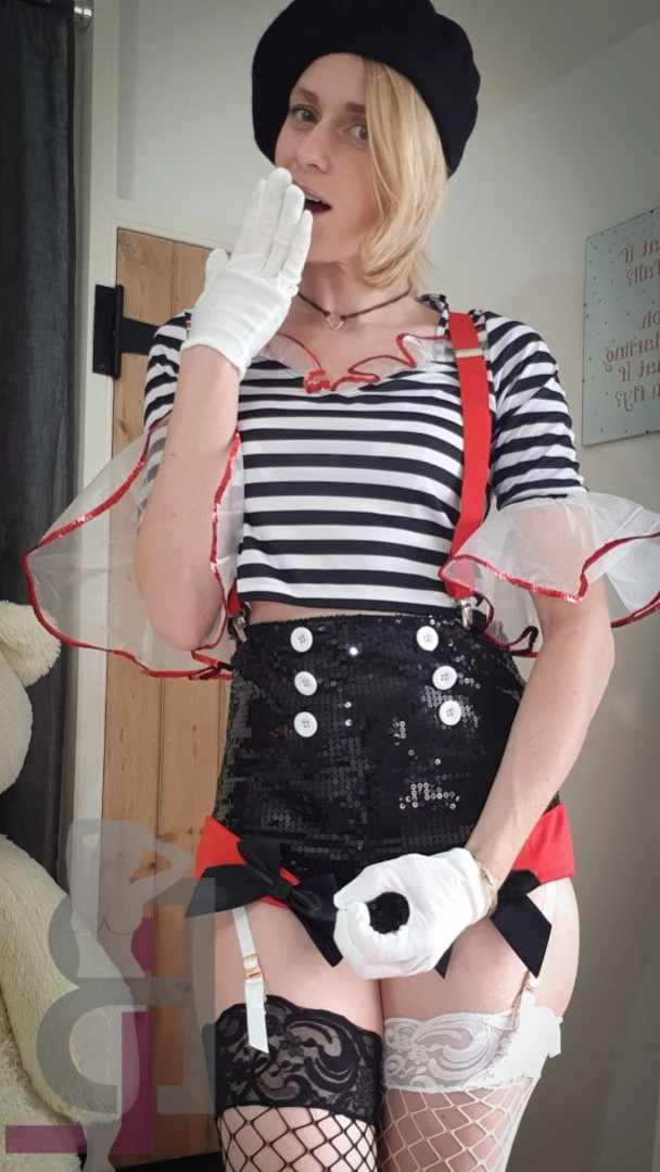belle-lou Onlyfans leaked photo 13011930 on Hotleaks.tv