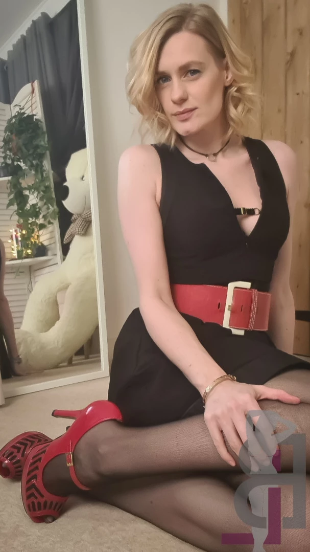belle-lou Onlyfans leaked photo 13012420 on Hotleaks.tv