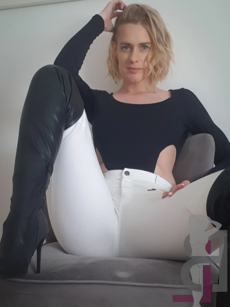 belle-lou Onlyfans leaked photo 15080943 on Hotleaks.tv