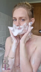 belle-lou Onlyfans leaked video 15443092 on Hotleaks.tv