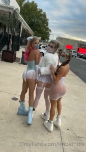 1630900