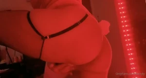 10484329