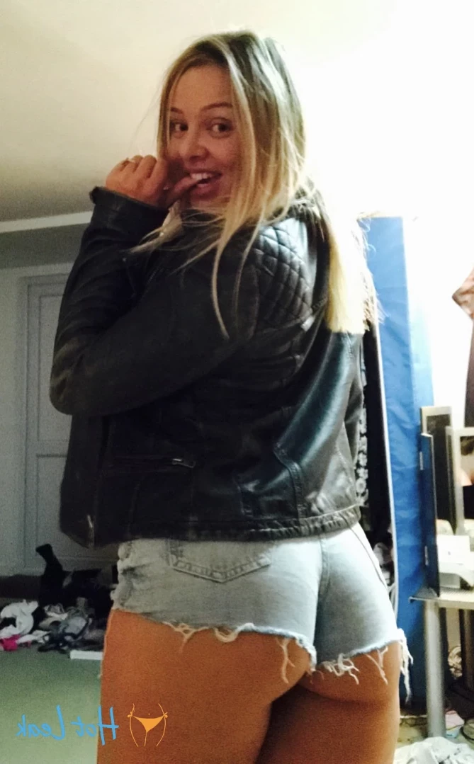 Beth Bennett [ bethundressed ] Onlyfans leaked photo 11671593 on Hotleaks.tv